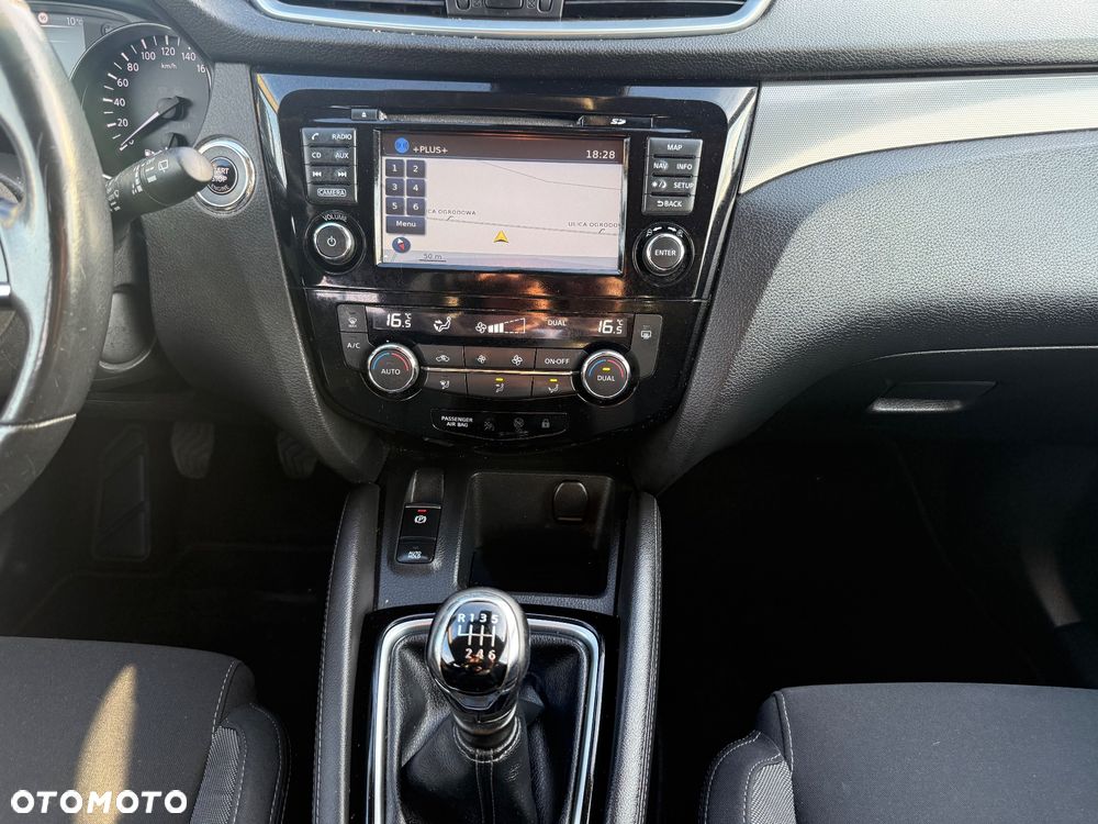 Nissan Qashqai 1.2 DIG-T 360 - 27