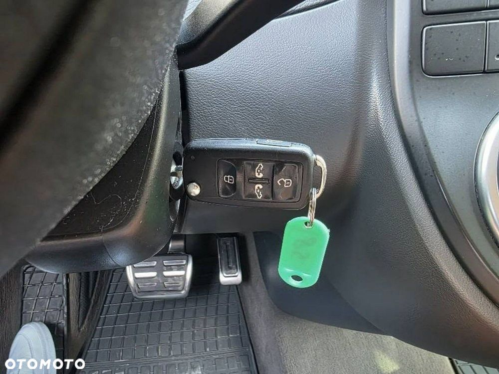 Volkswagen Multivan - 15