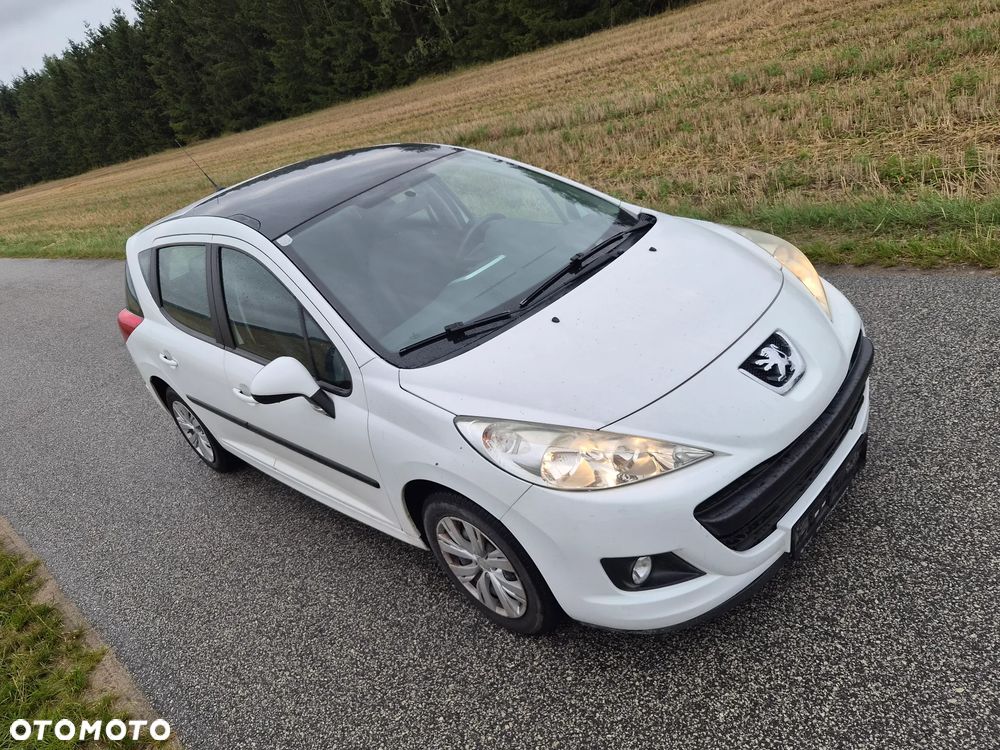 Peugeot 207 75 Filou - 1