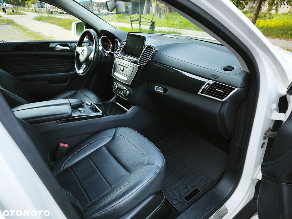 Mercedes-Benz GLE 350 d 4Matic 9G-TRONIC AMG Line - 20