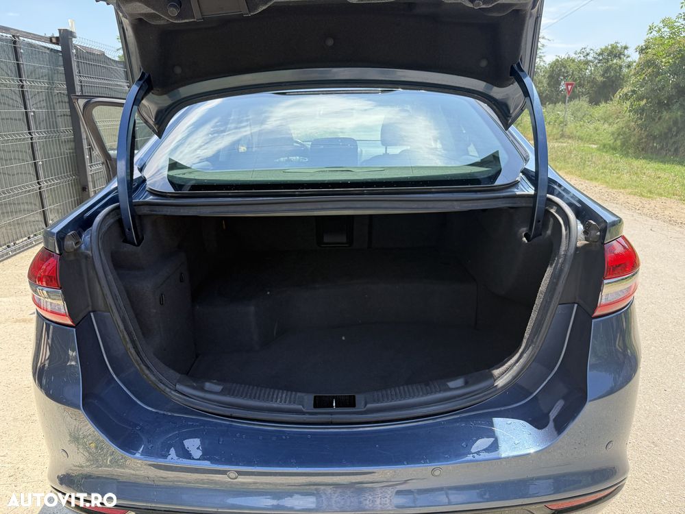 Ford Mondeo 2.0 HEV Titanium - 7