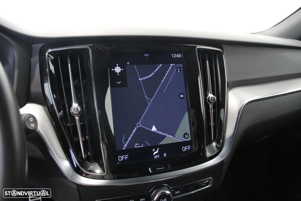 Volvo V60 2.0 D4 R-Design Geartronic - 28