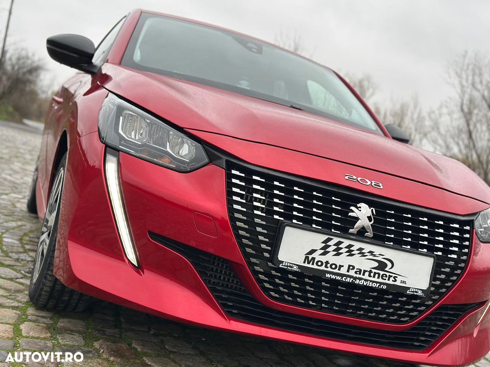 Peugeot 208 1.2 L PureTech STT Allure - 9