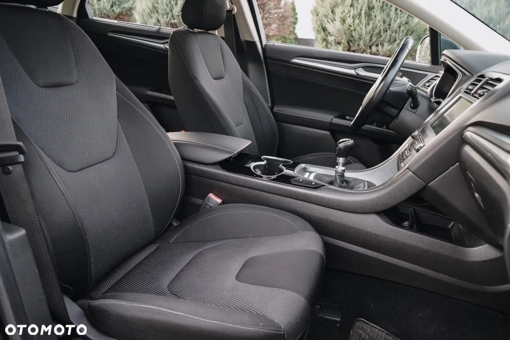 Ford Mondeo SW - 18