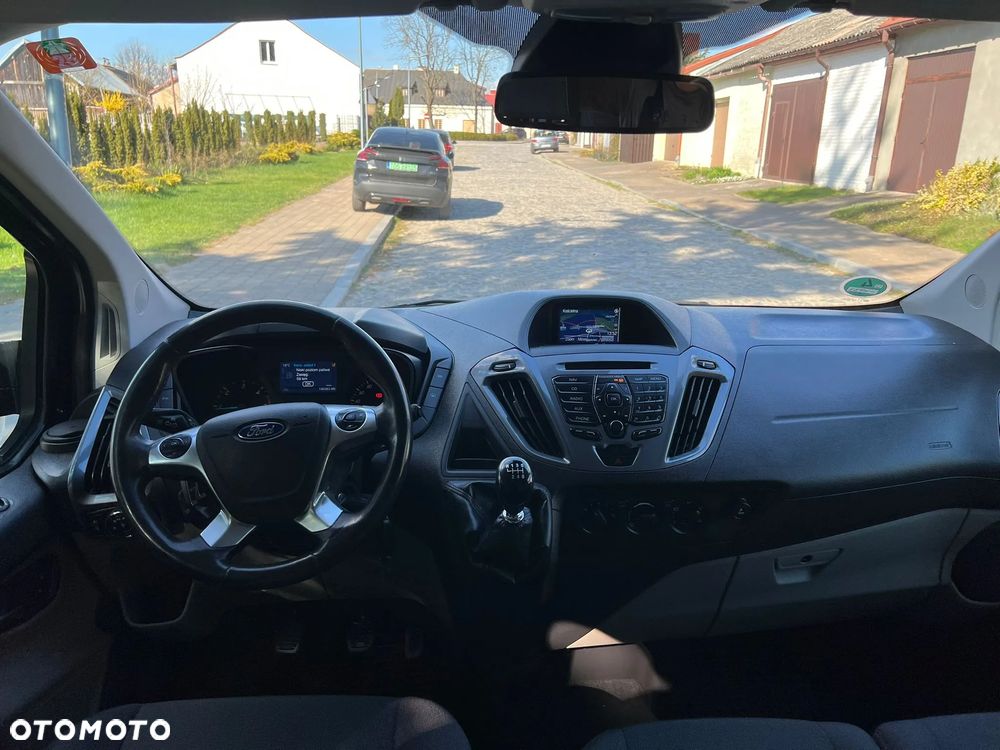 Ford Tourneo Custom 310 L1H1 VA Titanium - 37