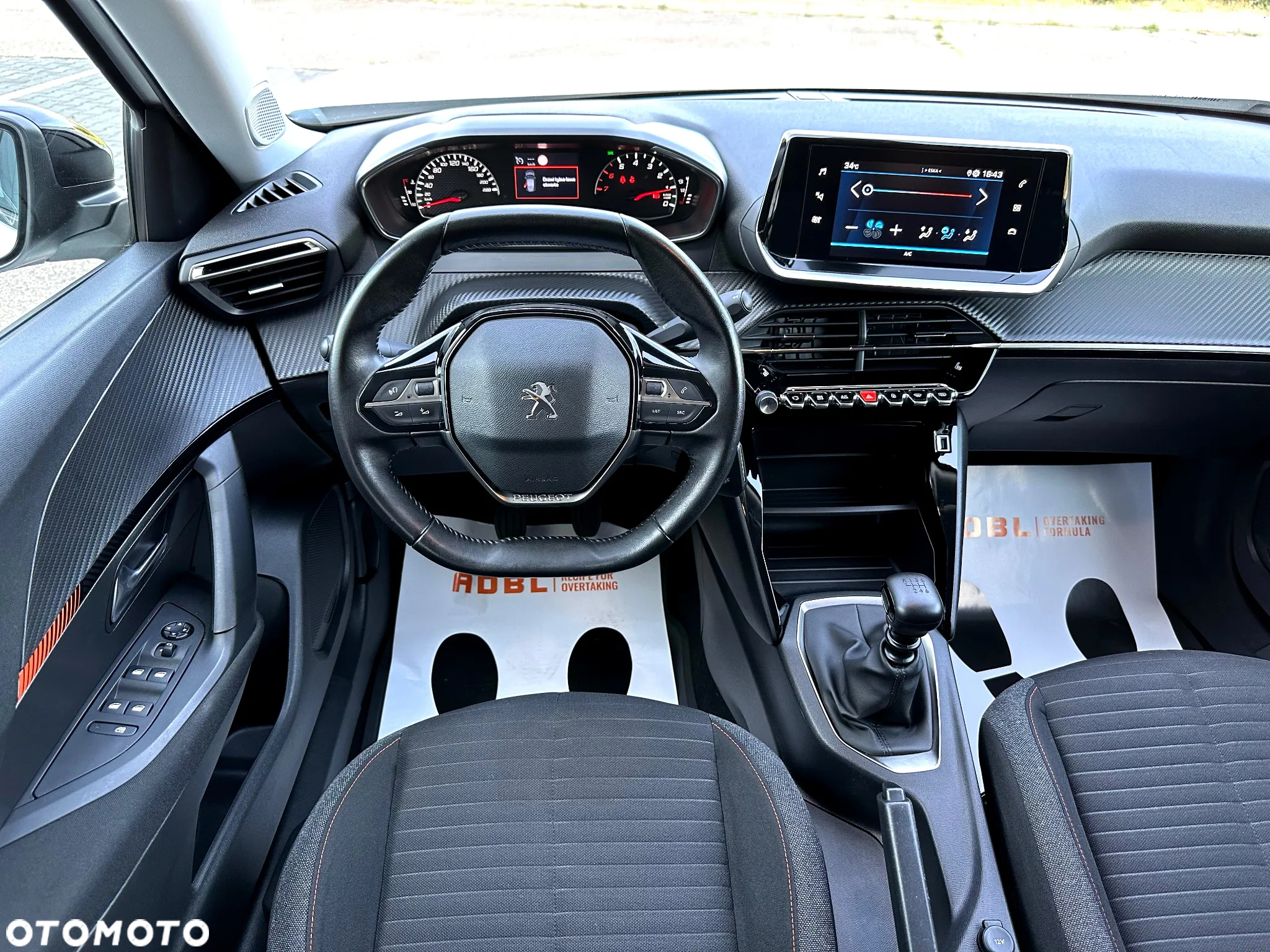 Peugeot 2008 PureTech 100 Style - 18