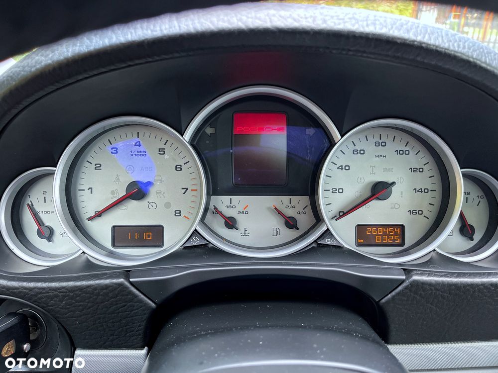 Porsche Cayenne - 32