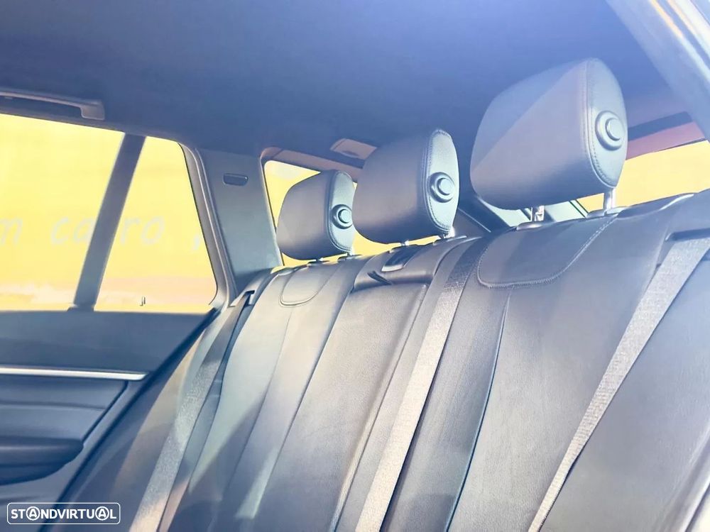 BMW 320 d Touring Aut. Efficient Dynamics Edition Sport Line - 16