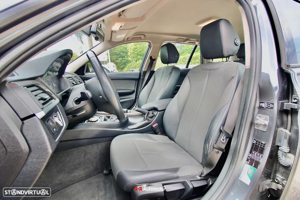 BMW 320 d EfficientDynamics Line Modern — fotografia 14
