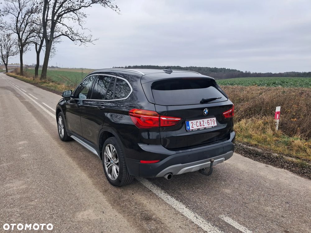 BMW X1 sDrive18d Sport Line - 4