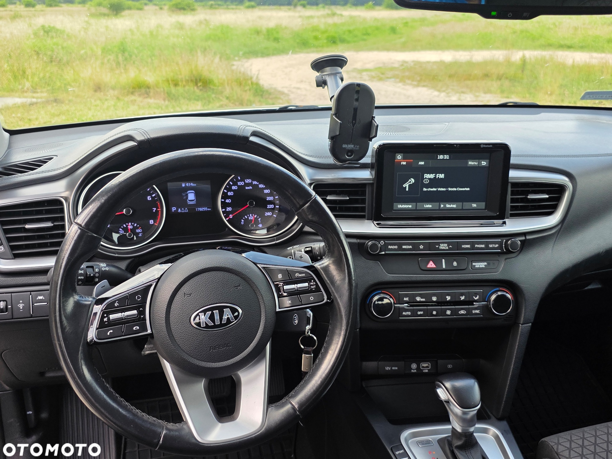Kia Ceed - 16