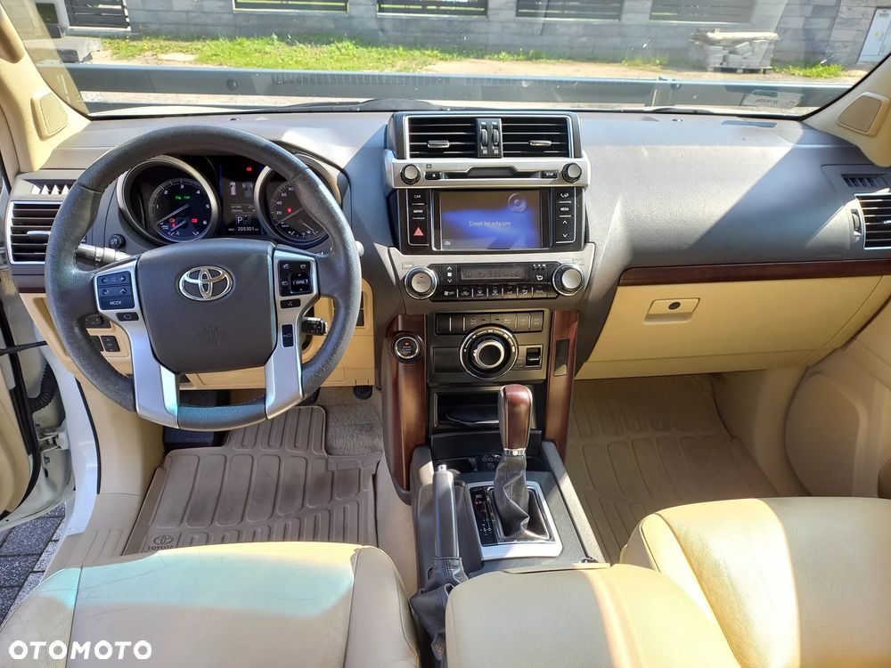Toyota Land Cruiser LC 2.8 D-4D Invincible - 17