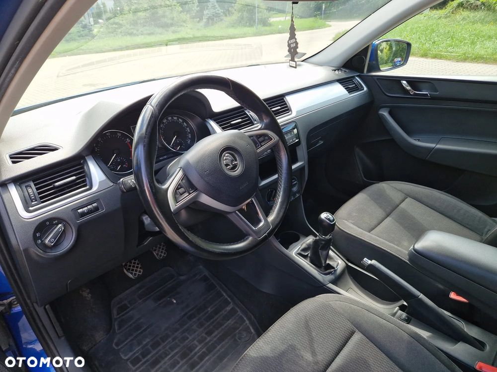 Skoda RAPID 1.2 TSI Ambition - 10