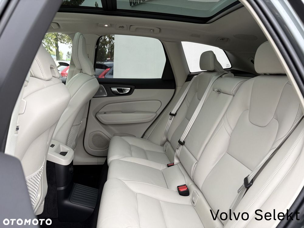 Volvo XC 60 - 25