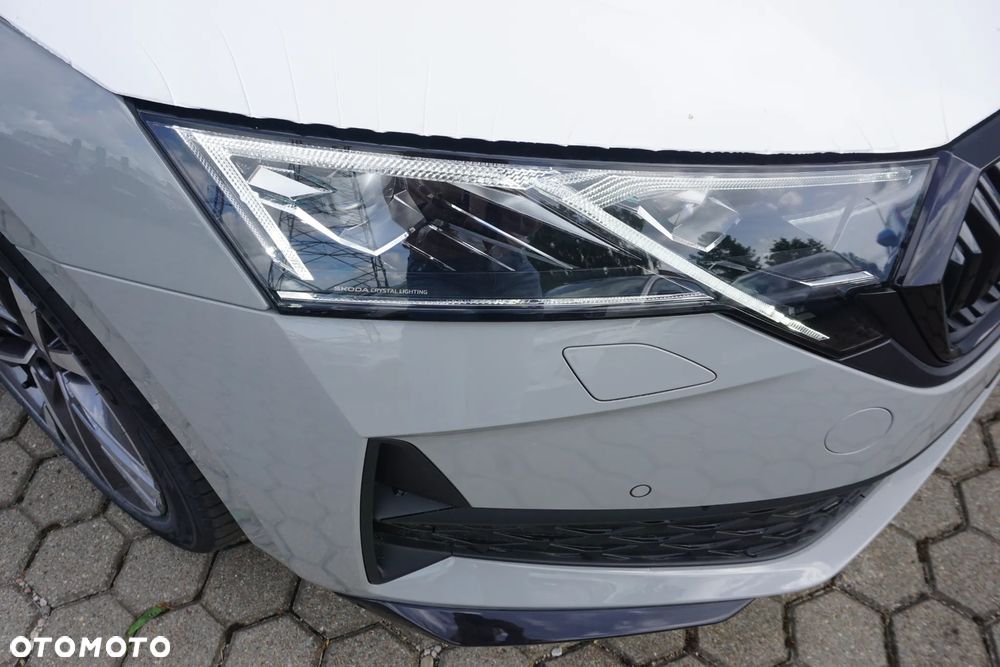 Skoda Octavia 1.5 TSI mHEV Sportline DSG - 4