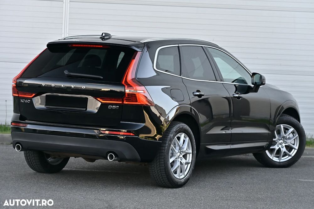 Volvo XC 60 D5 AWD Geartronic Momentum - 9