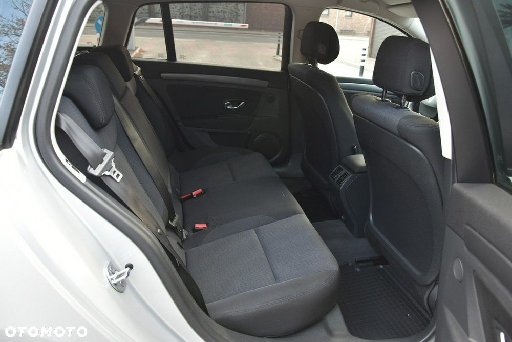 Renault Laguna - 8