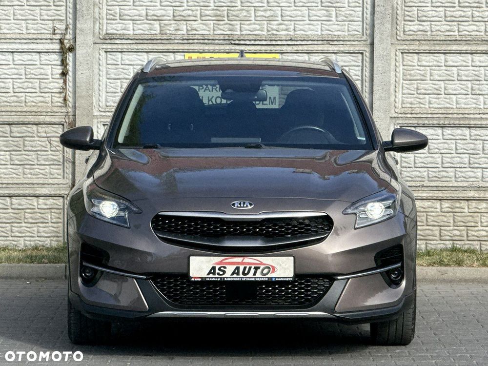 Kia XCeed 1.0 T-GDI L Business Line - 28