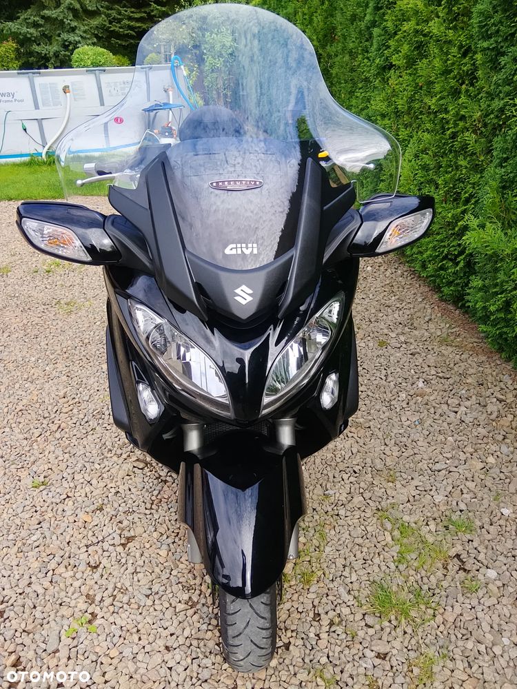 Suzuki Burgman - 5