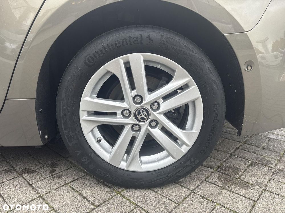 Toyota Corolla 1.8 Hybrid Comfort - 24