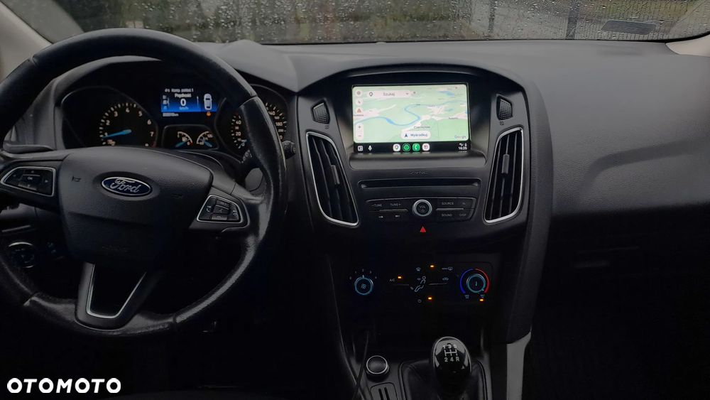 Ford Focus 1.6 SYNC Edition - 10