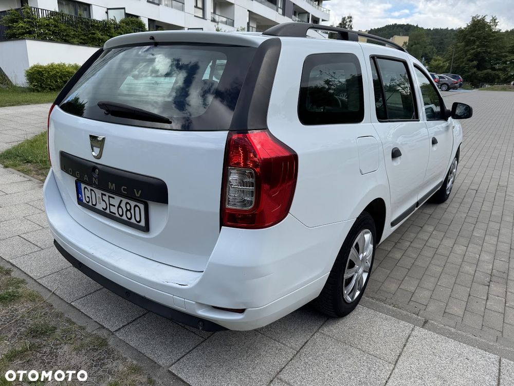 Dacia Logan 1.2 16V Laureate - 5