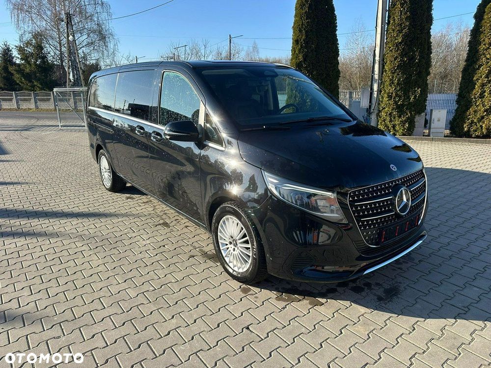 Mercedes-Benz Klasa V - 9