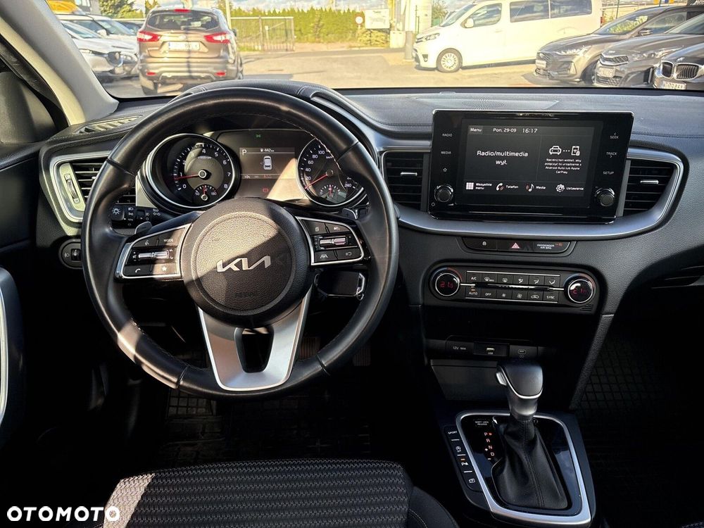 Kia Ceed 1.5 T-GDI M DCT - 9