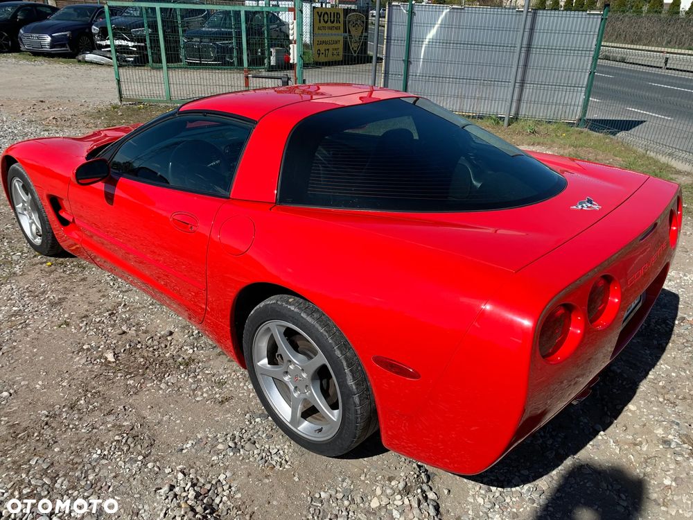 Chevrolet Corvette - 7