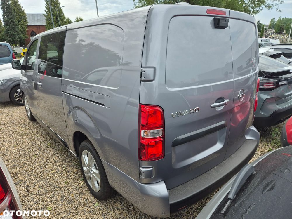 Opel Vivaro Brygadowy XL Long 6 miejsc 2.2 180KM Automat !! OD REKI !! - 6