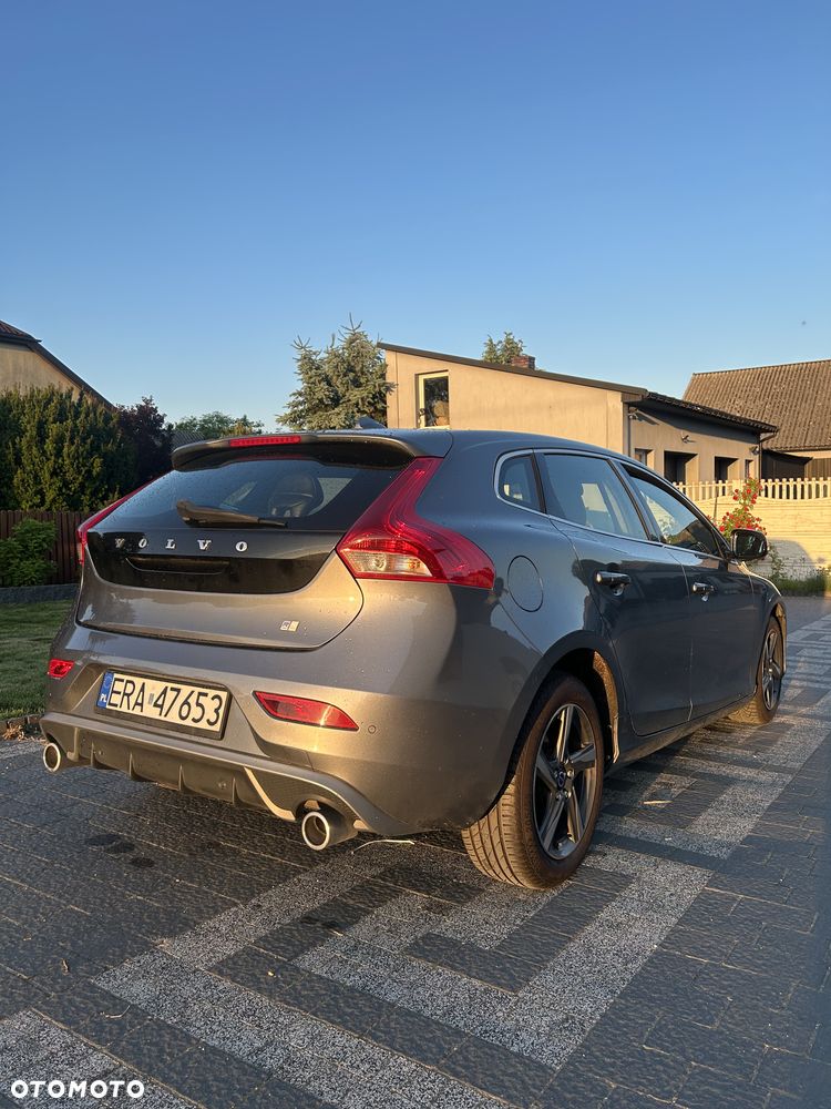 Volvo V40 D4 RDesign - 9
