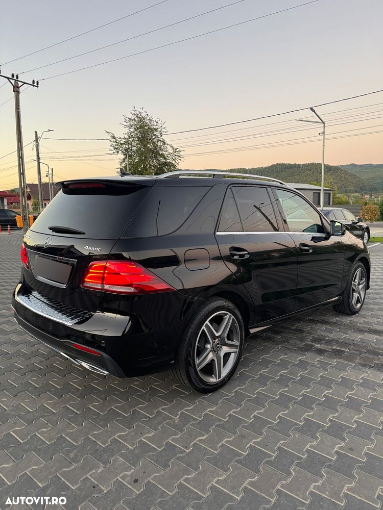 Mercedes-Benz GLE 350 d 4MATIC - 3