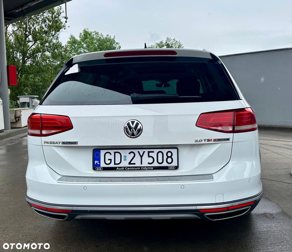 Volkswagen Passat Alltrack 2.0 TSI BMT 4Mot DSG - 2