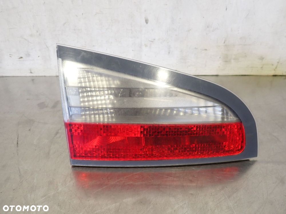 LAMPA LEWA TYLNA W KLAPIE FORD S-MAX - 1