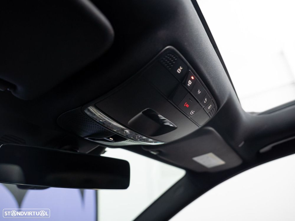 Mercedes-Benz E 300 de AMG Line - 41