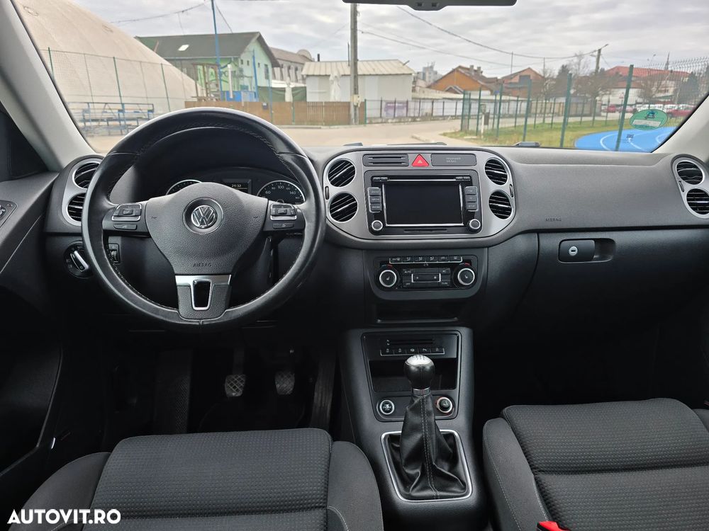 Volkswagen Tiguan - 8