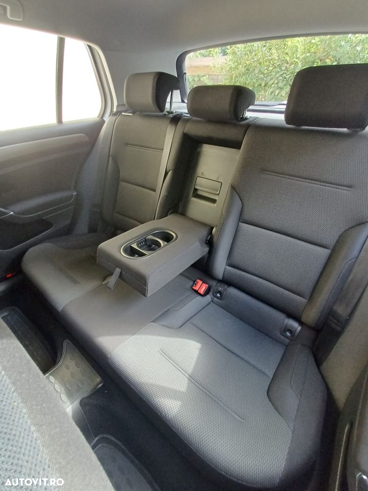 Volkswagen Golf 1.6 TDI DPF BMT Comfortline - 11