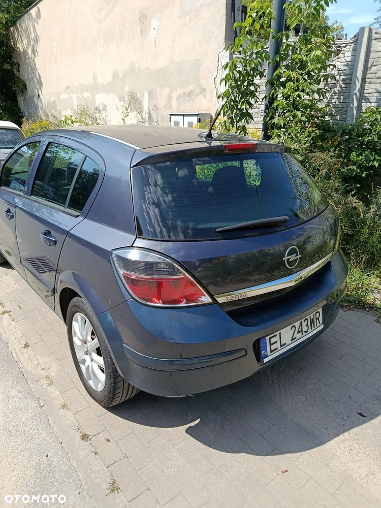 Opel Astra 1.6 - 11