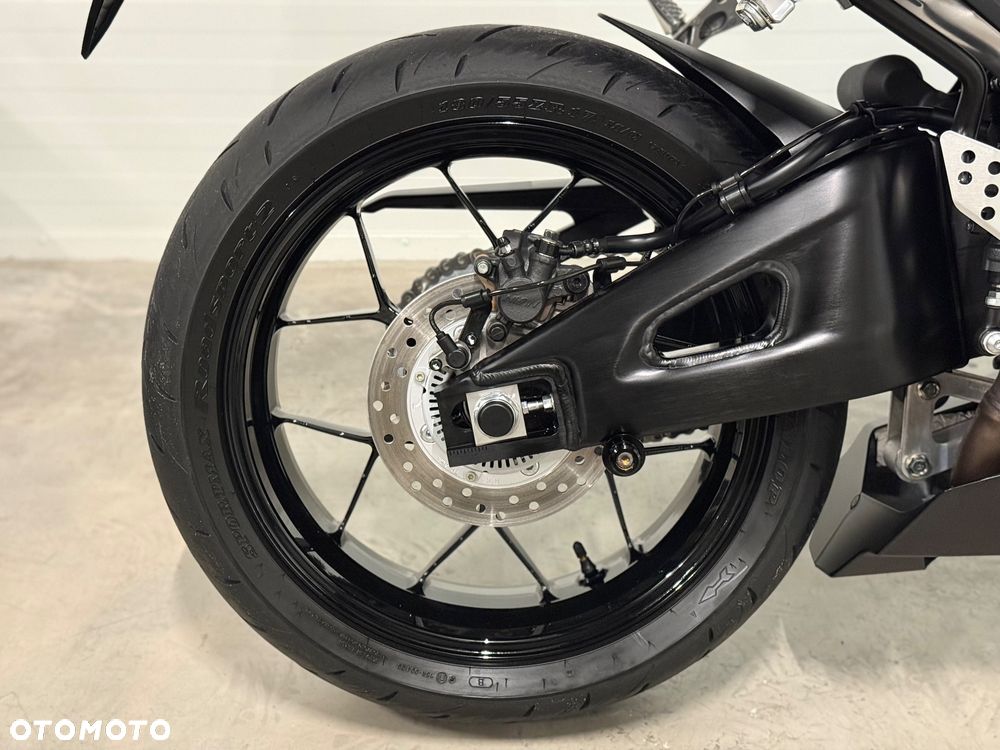 Honda CBR - 15