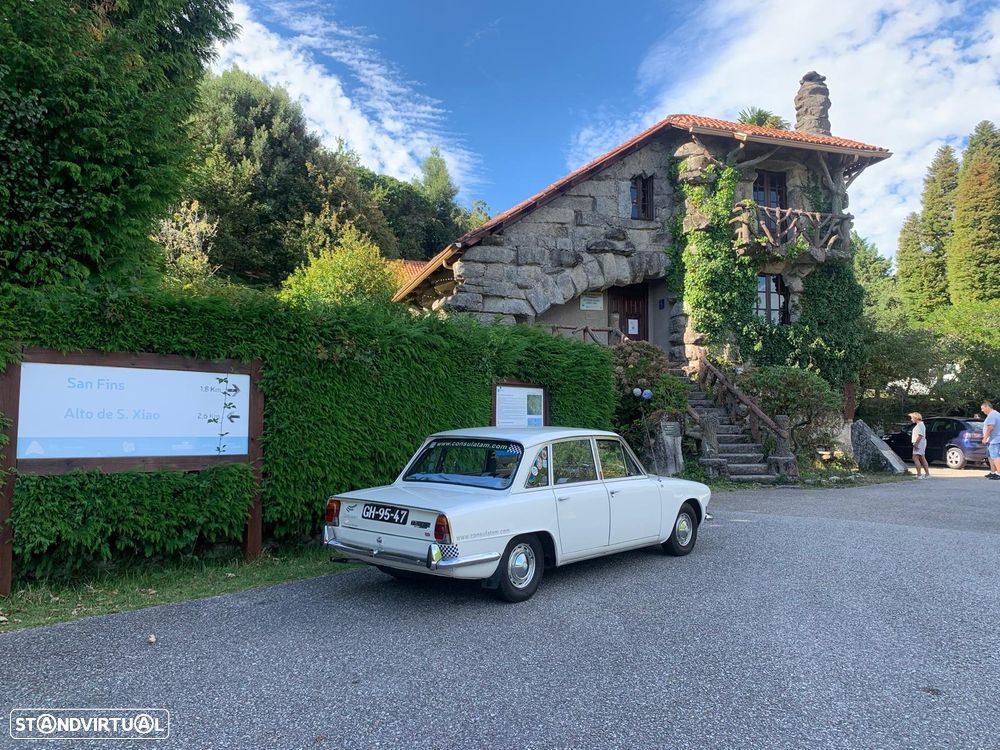 Triumph 2000 - 15
