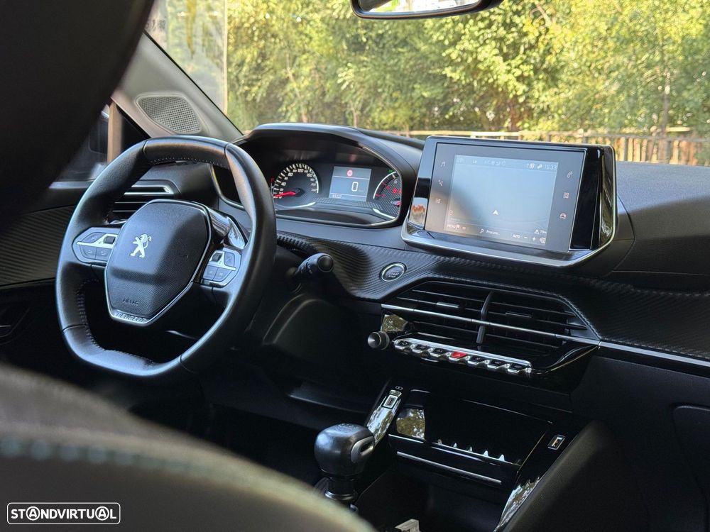 Peugeot 208 1.2 PureTech Allure - 23