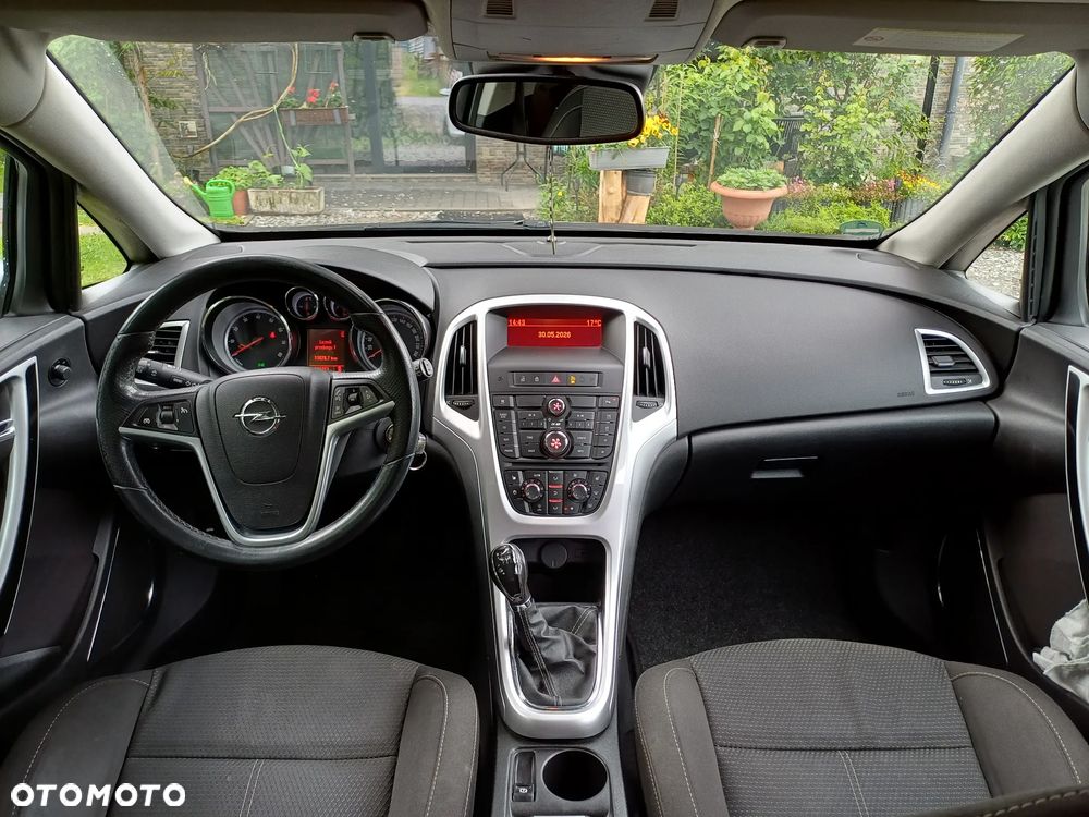 Opel Astra 1.4 T Edition 150 - 12