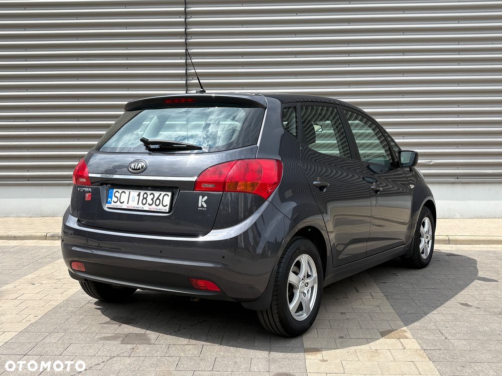 Kia Venga 1.4 L - 6