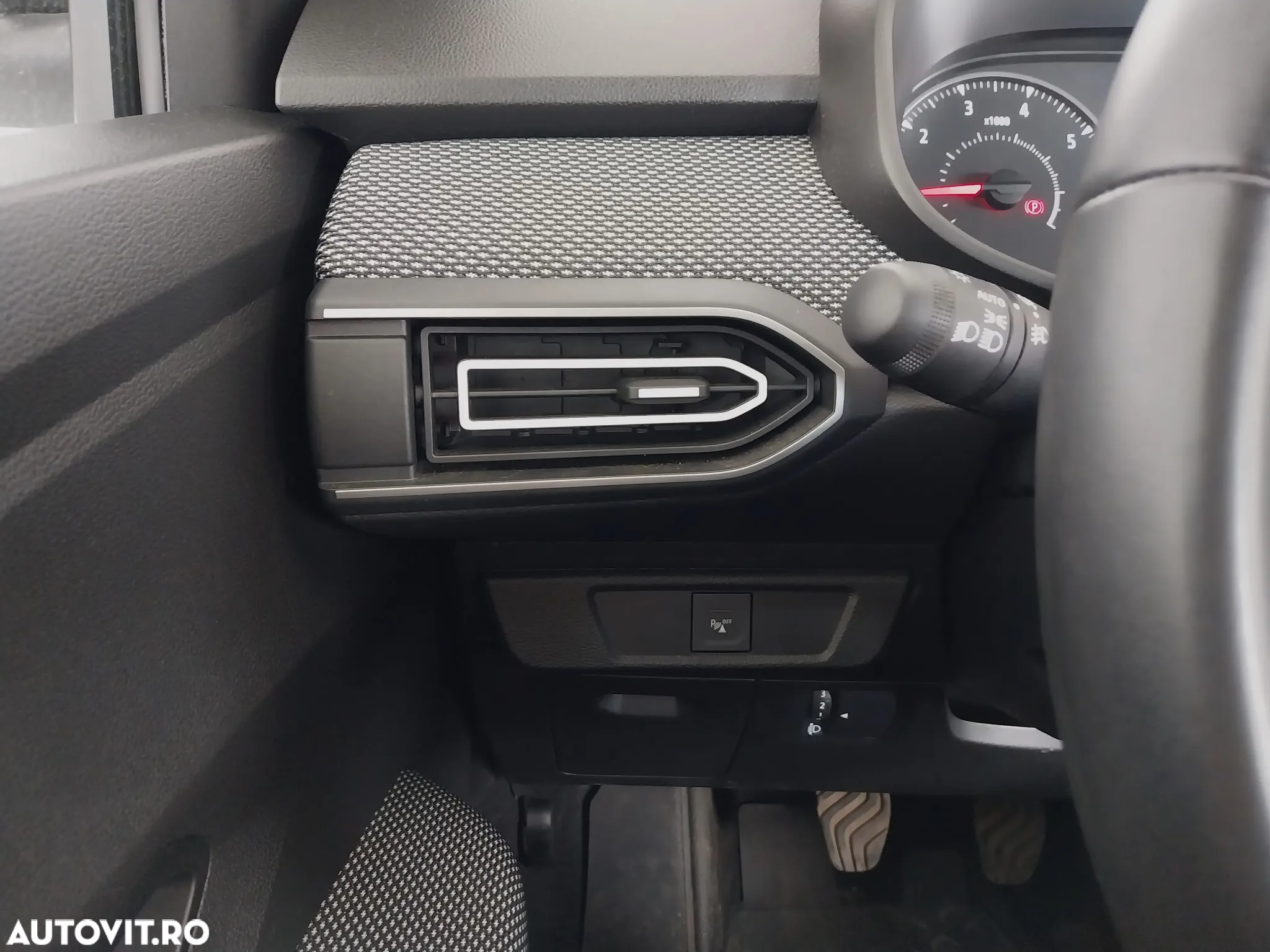 Dacia Logan TCe 90 MT6 Expression - 15