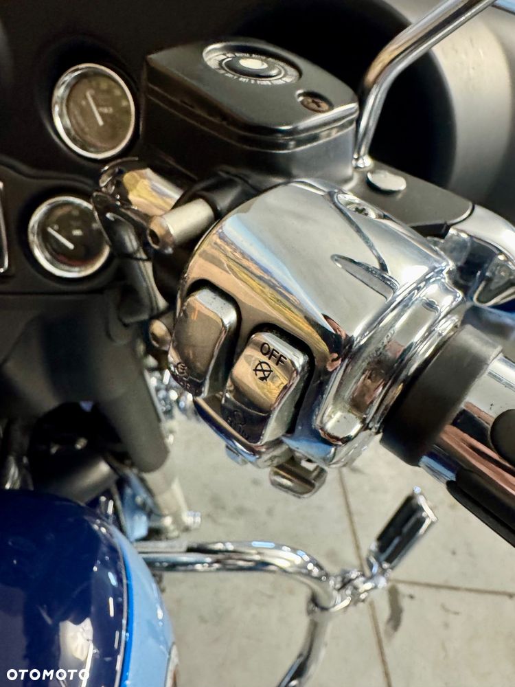 Harley-Davidson Touring Electra Glide - 10