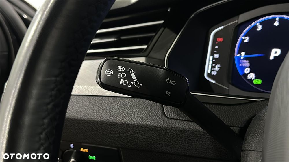 Volkswagen Passat 1.5 TSI EVO Business DSG - 25