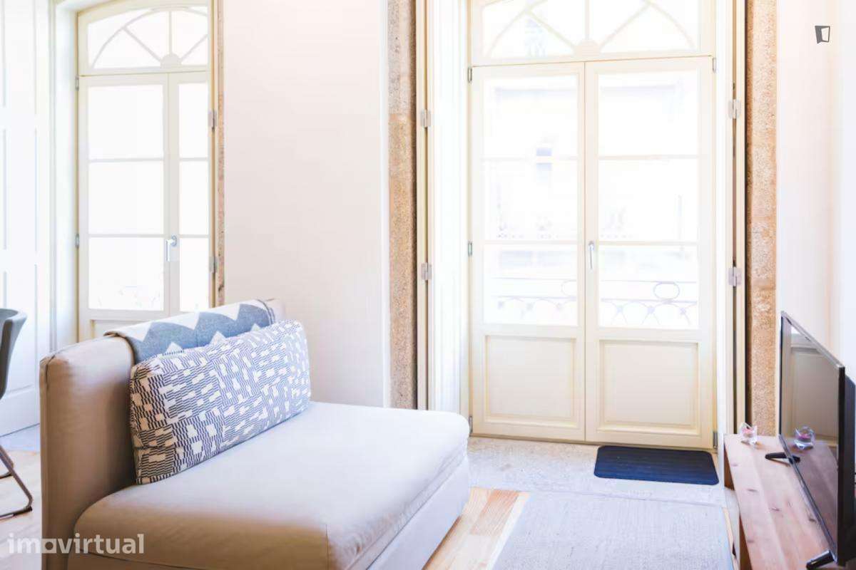Apartamento com 1 quartos - localizado em Cedofeita Porto - Grande imagem: 4/12