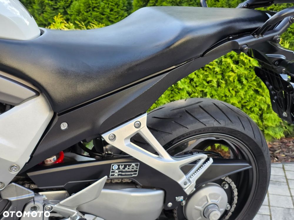 Honda VFR - 29