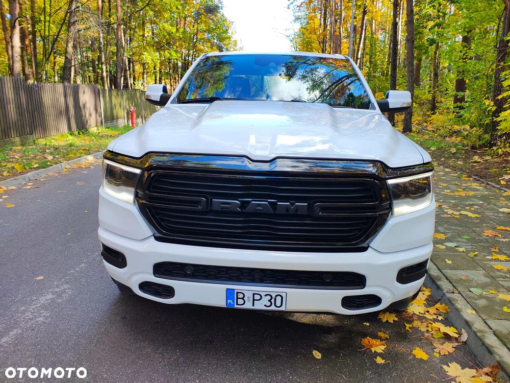 RAM 1500 5.7 Crew Cab Laramie - 2