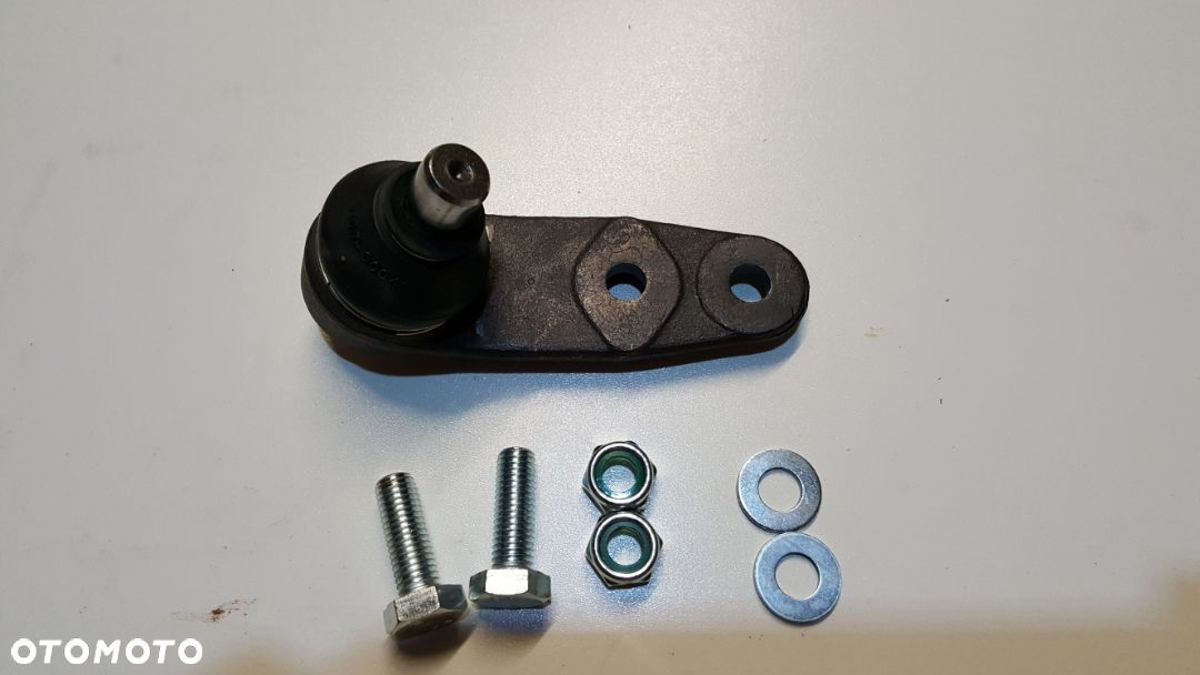 SWORZEŃ WAHACZA FORD FIESTA 76-86 ROK  L/P STRONA  Z-3052,1591066, 6111394, 78FB3395AC ,82FB3395AA - 1